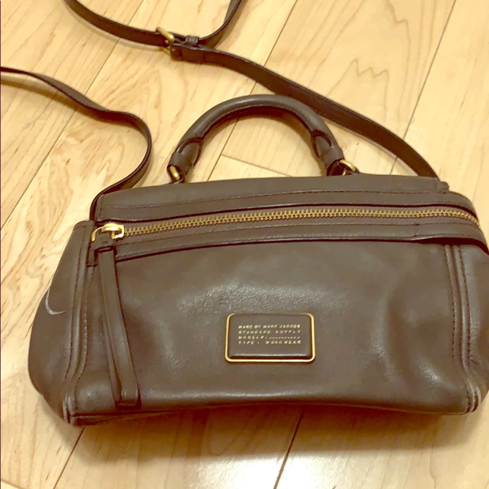 Marc by Marc Jacobs grey cross body bag